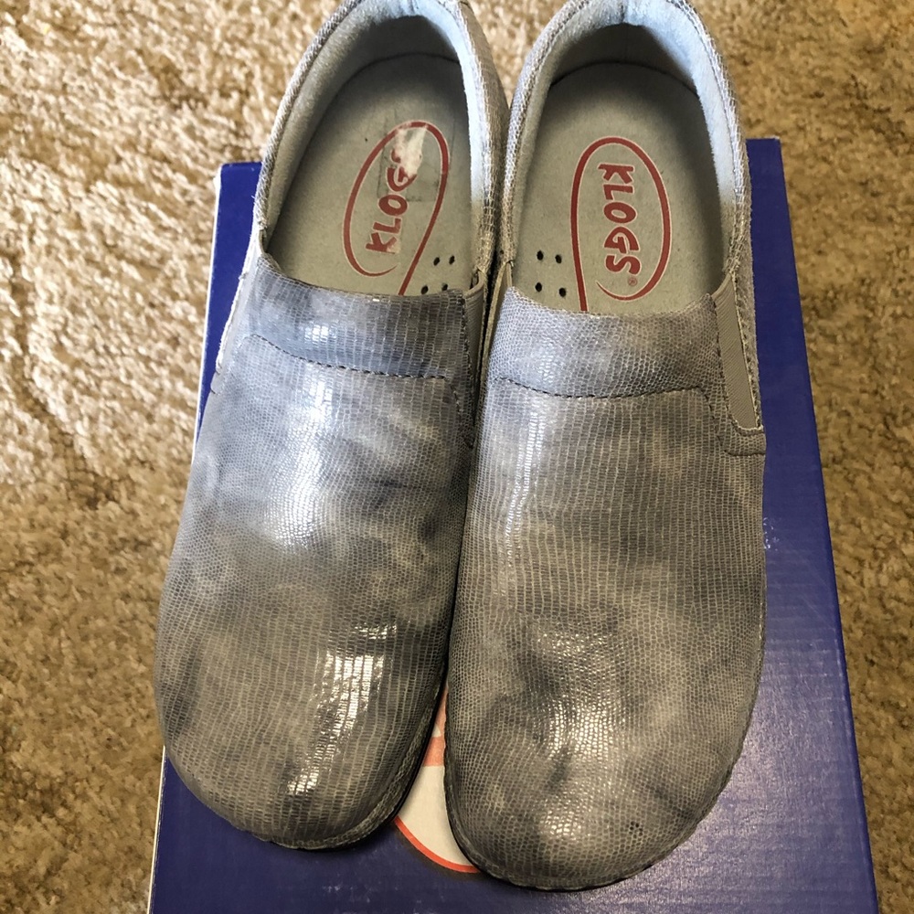 Grey Klogs